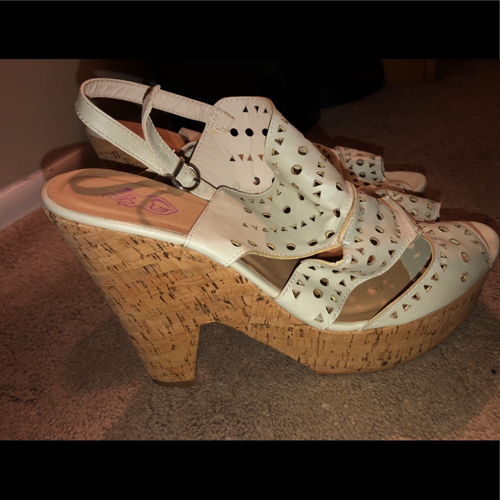 Size 12 women’s cork wedge